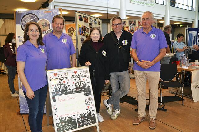 Stark vertreten waren die Steenbeeker (v. li.): Christin Marquardsen, Gerd Kuhn, Larissa Kuhn, Jan Wegener und Mike Friedrich | Foto: bim