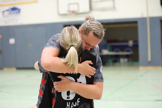 Tränen nach Abpfiff des Spiels... | Foto: cc