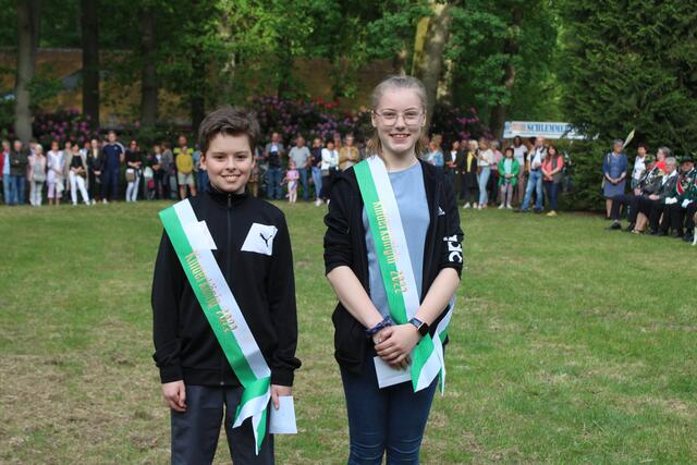 Kinderkönig Moritz Bellmann (13) und Kinderkönigin Ann-Cathrin (14)