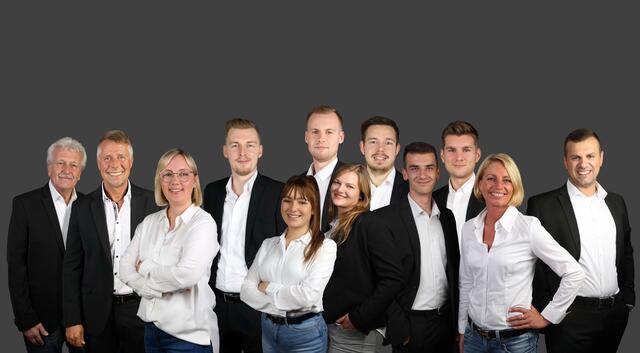 Das LVM Borchert Team um Stephan Borchert (2. v. li.) und Leutrim Dullovi (re.) | Foto: LVM Borchert