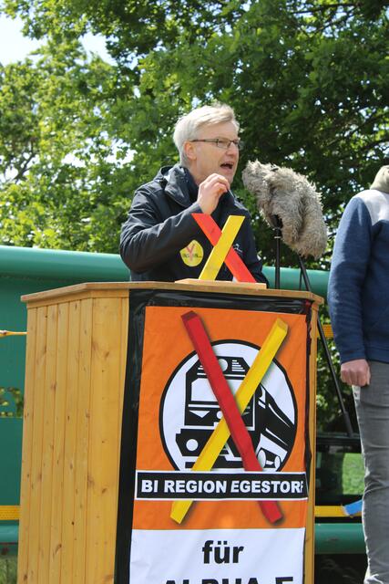 Prangerte die Informationspolitik der Deutschen Bahn an: Hanstedts Samtgemeinde-Bürgermeister Olaf Muus | Foto: ce