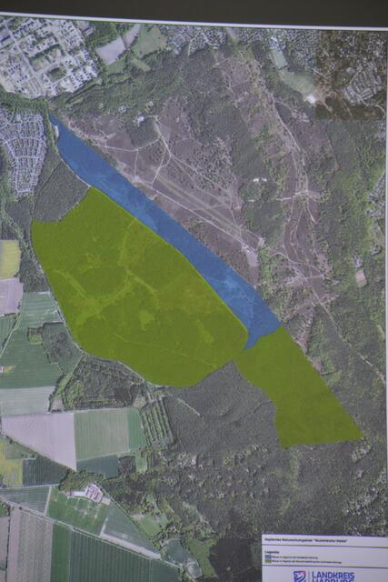 Schutzbedürftiges GebietWulmstorfer Heide: Die grünen Flächen gehören der Naturschutzstiftung des Landkreises Harburg, die blaue Fläche der Hansestadt Hamburg