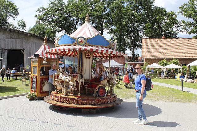 Nostalgisch: das historische Kinderkarussell | Foto: sb