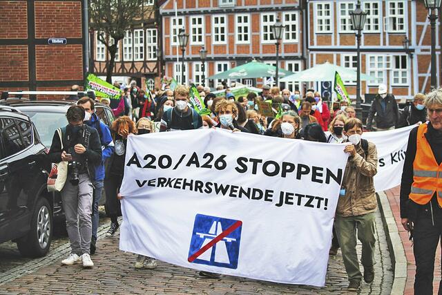 Gegen die A26 und die A26 hat es auch im Landkreis Stade zahlreiche Proteste gegeben | Foto: Michael Quelle