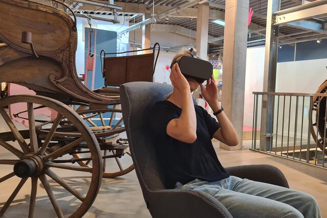 Besucher können die Kulturlandschaften per VR-Brille erkunden | Foto: FLMK