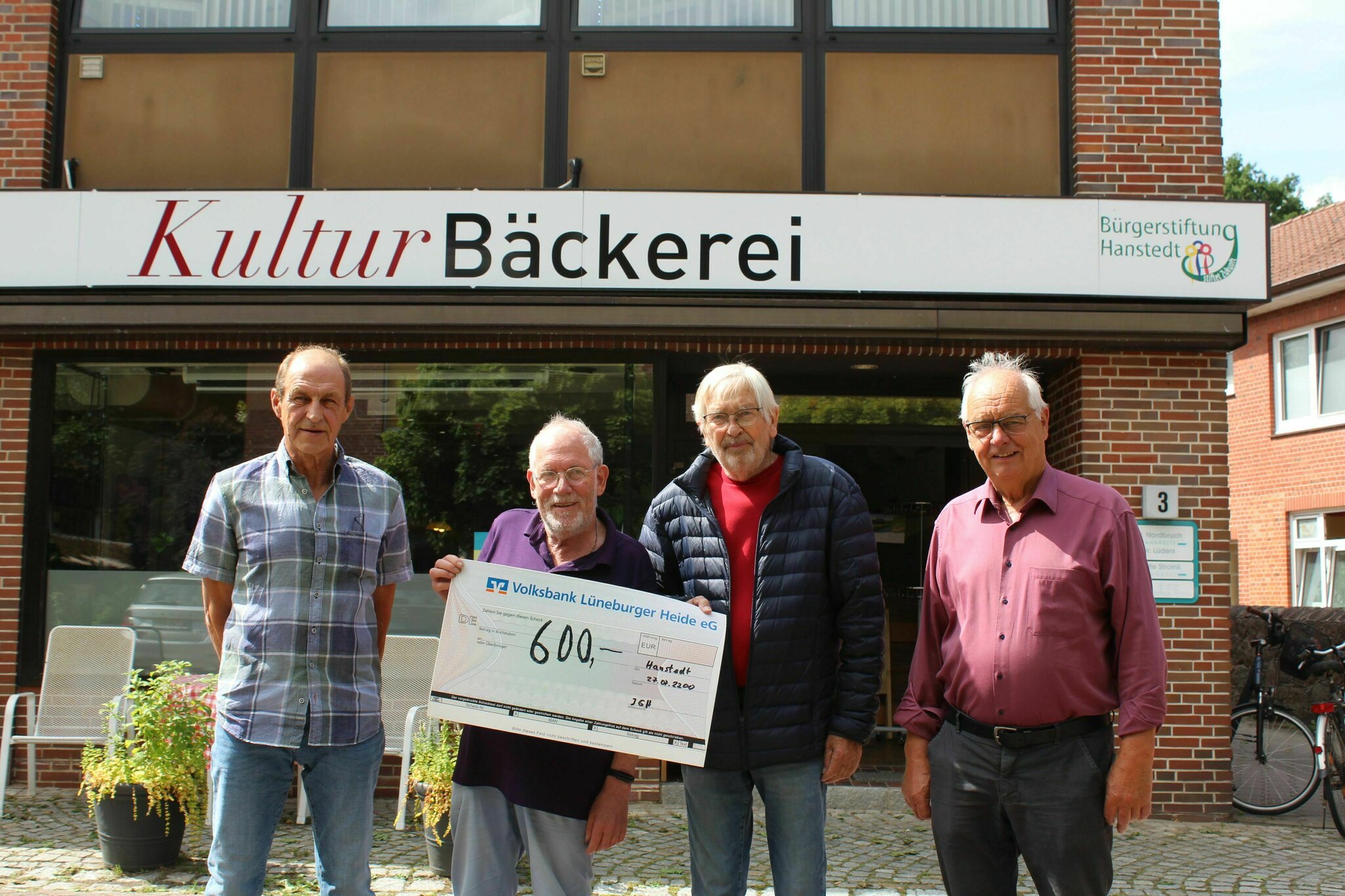 50 Jahre Samtgemeinde Hanstedt IG Hanstedt sammelt 600 Euro für die