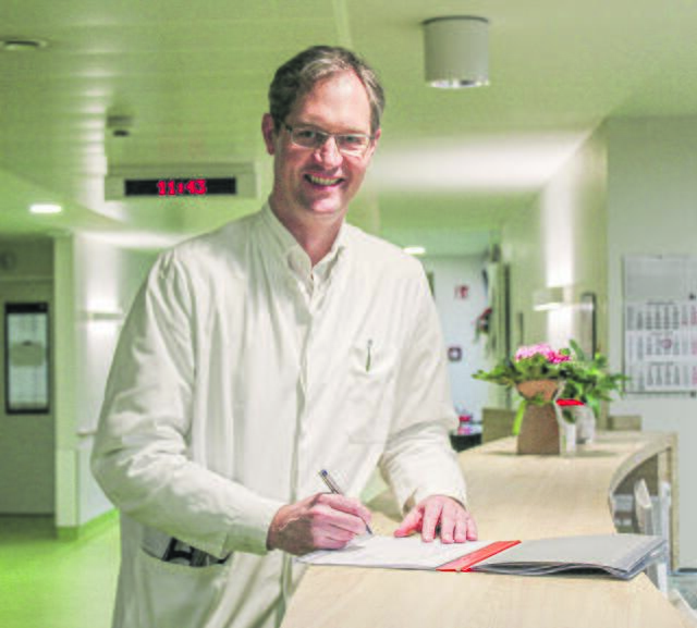 Im Januar löste Dr. Christoph Peter Dohm Dr. Hans-Peter Neunzig in der Klinik als ärztlicher Direktor und Chefarzt der neurologischen Frührehabilitation und Rehabilitation ab | Foto: as