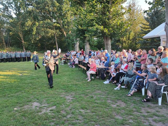 Die ausgeschiedene Majestät Thomas Reimers bei der letzten Frontabnahme | Foto: thl