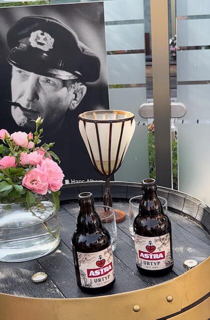 Ilse Wilkens aus Seevetal nennt ihren Schnappschuss „Feierabendbier an der Tonne“ | Foto: Ilse Wilkens