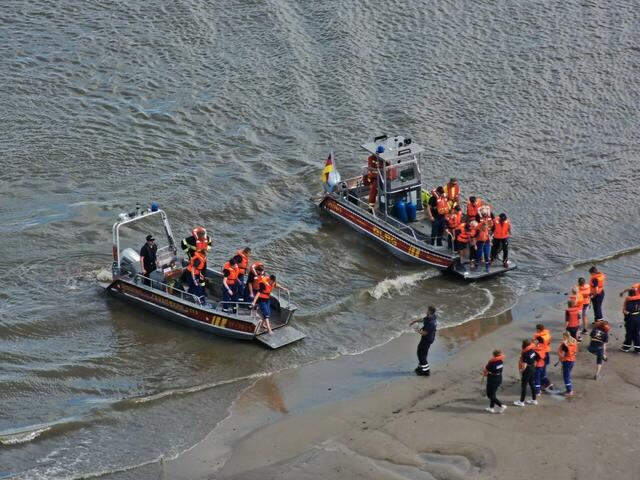 Das Sturmbootfahren auf der Elbe war ein Highlight | Foto: DLRG