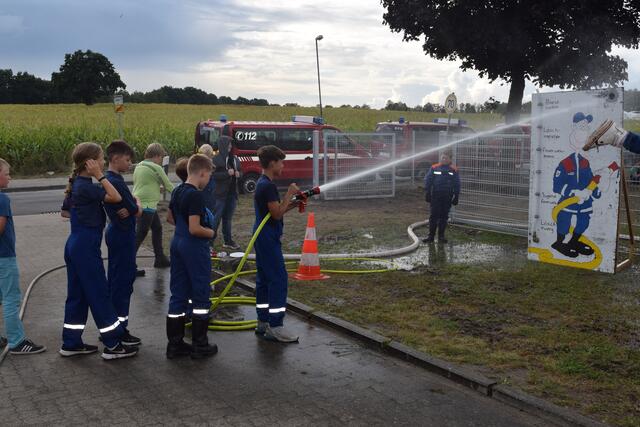 Impressionen: 30 Jahre Jugendfeuerwehr Ashausen 