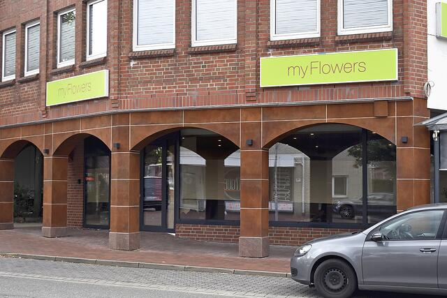 "myFlowers" ist ab Donnerstag, 15. September, in der Neuen Straße 12 zu finden. Noch sind die Fenster abgedeckt | Foto: Axel-Holger Haase