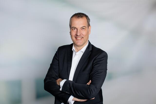 Andreas Sommer, Vorsitzender der Sparkasse Harburg-Buxtehude, warnt vor den Betrugsversuchen per Telefon | Foto: Sparkasse Harburg-Buxtehude