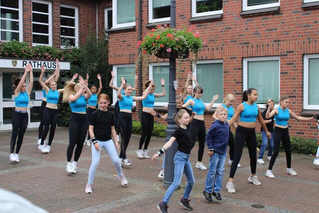 Auch die MTV-Tanzgruppen "Funny Kids" und "The Originals" präsentierten sich gemeinsam | Foto: ce