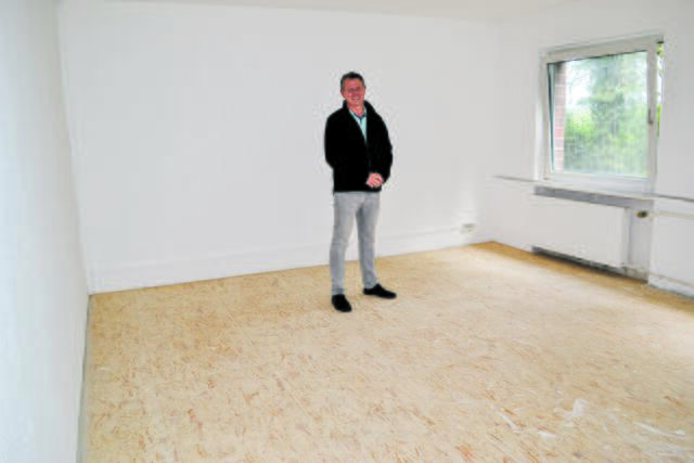 Viktor Metzger in einem der größeren Zimmer | Foto: bim