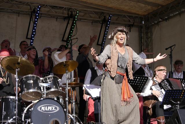 Stimmung mit den Shantychören | Foto: SMTG