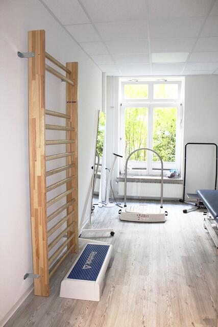 Die großen und hellen Therapieräume sind ganz unterschiedlich eingerichtet | Foto: sb