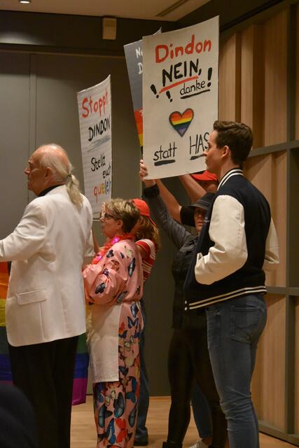 Proteste gegen die Politik von Edouard Dindon | Foto: Axel-Holger Haase