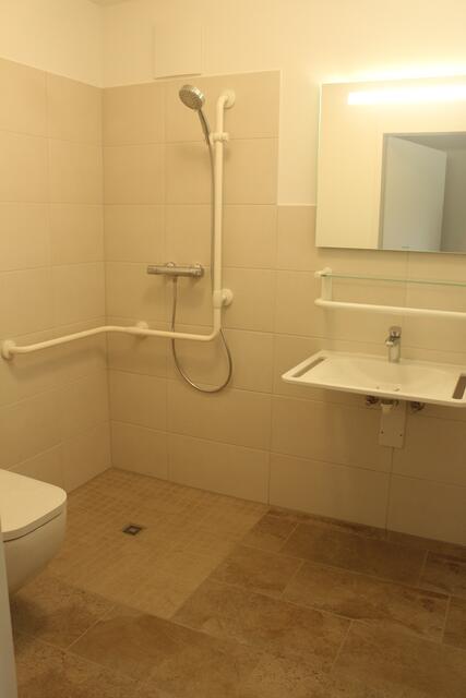 Zu jedem Appartement gehört ein barrierefreies Bad