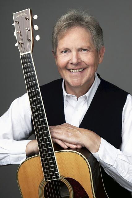 Wilfried Staake singt am 9. Dezember plattdeutsche Lieder in der Salzhäuser Dörpschün | Foto: Christina Opeldus