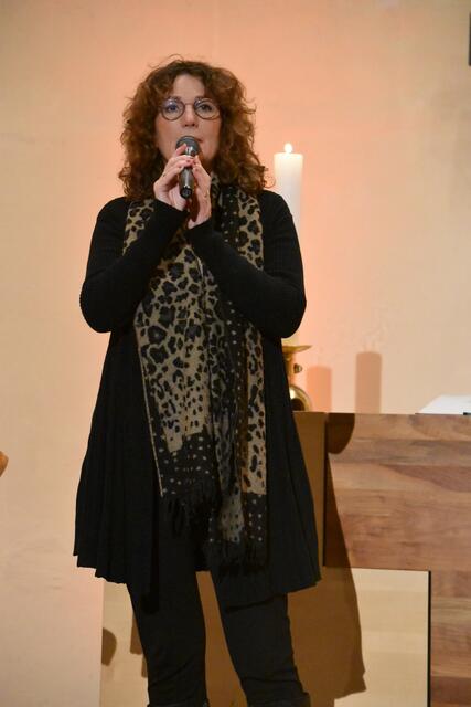 Bettina Allzeit sang den Song "Bernadette" | Foto: Axel-Holger Haase