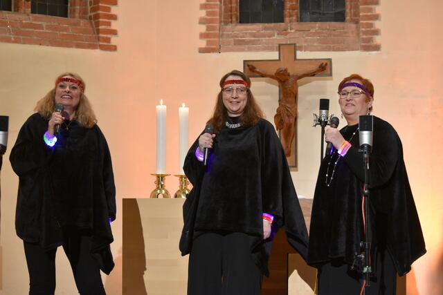 Der Titel "Dancing Queen" von ABBA erhielt viel Applaus  | Foto: Axel-Holger Haase