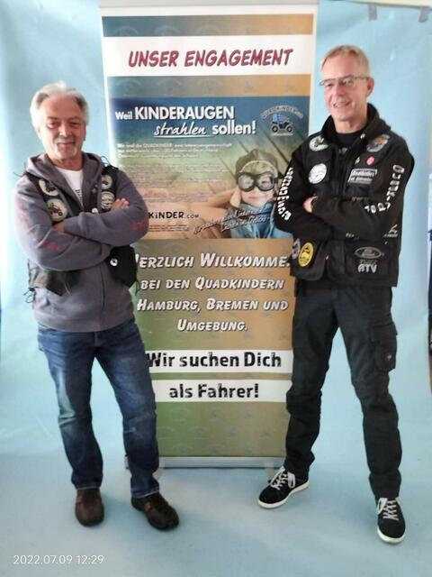 Neue Fahrer werden immer gesucht  - Joachim Thien und Reiner Helms werben für die Quadkinder | Foto: Quadkinder