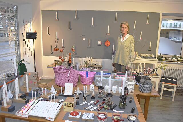 Patricia Hansen in ihrem Pop-up-Store "Pattique" in der Neuen Straße 13 | Foto: Axel-Holger Haase
