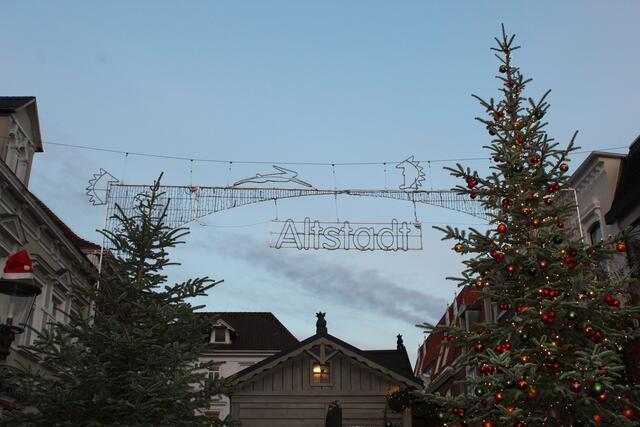 Schön geschmückte Tannen sorgen für weihnachtliche Stimmung | Foto: pm