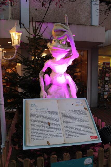 Neben lebensgroßen Nussknackern laden Froschkönig und Co. die Besucher dazu ein, sich die Märchenklassiker in Erinnerung zu rufen | Foto: pm