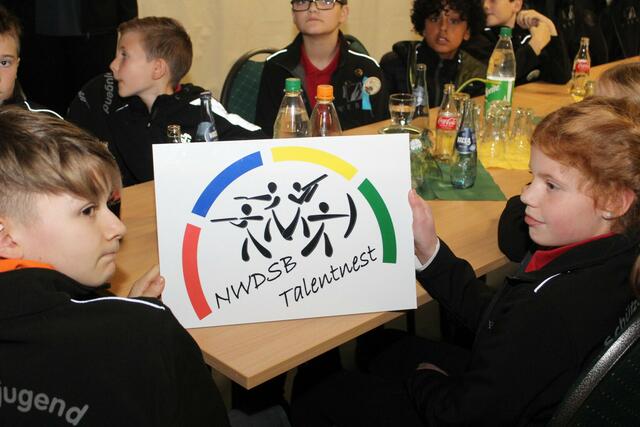 Talentnestschild mit Kids | Foto: S.u.S.V. Heinbockel