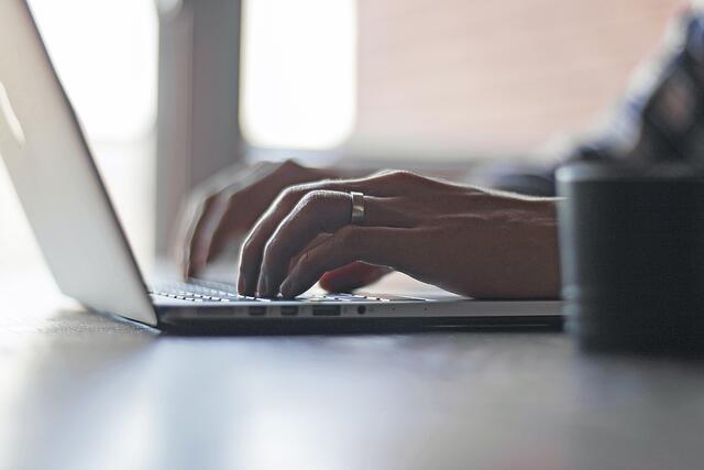 Das Internet ist trotz Anonymität kein rechtsfreier Raum  | Foto: Thomas Lefebvre / Unsplash
