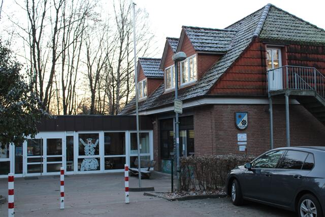 Muss vorerst eine Renovierung reichen? Die Sonnenschule in Bendestorf ist für den Ganztagsbetrieb nicht ausgestattet | Foto: pöp