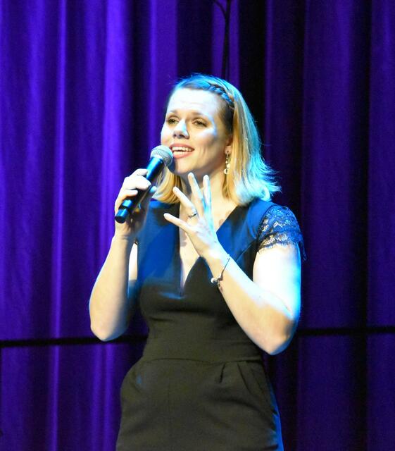 Nicole Eichentopf zog die Zuhörer in ihren Bann | Foto: Axel-Holger Haase