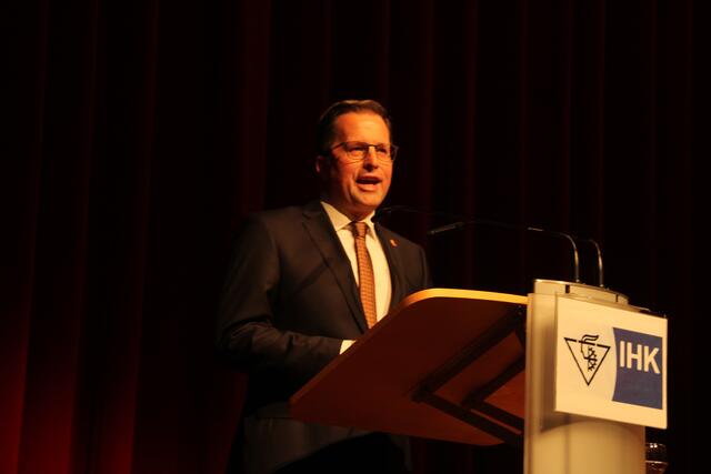 Landrat Kai Seefried lobte das Engagement von Wirtschaft und Gesellschaft bei der Integration der Geflüchteten aus der Ukraine | Foto: alle Fotos tk