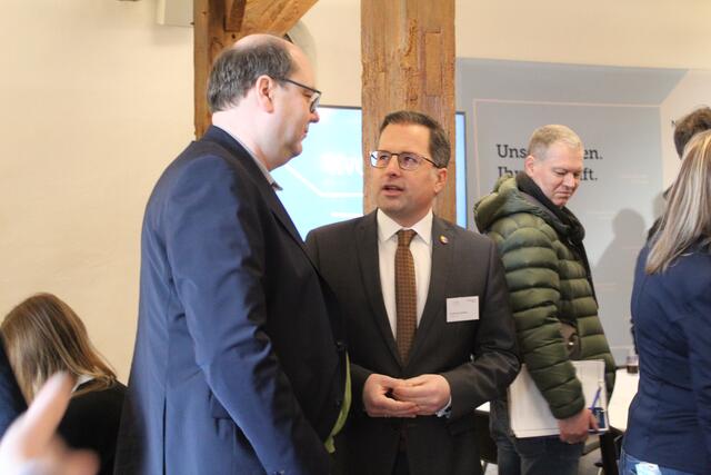 Landrat Kai Seefried (re.) mit Energieminister Christian Meyer | Foto: pm