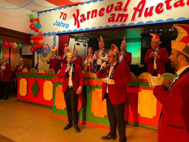 Begrüßung beim Showabend | Foto: Karneval am Auetal