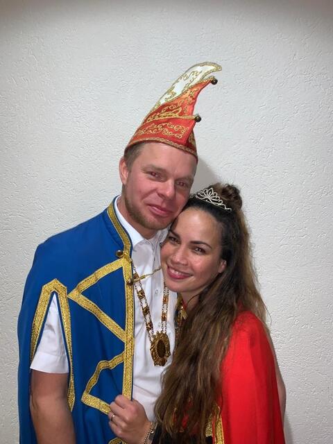  Prinz Nils der Erste, Hüter der heiligen Hallen vom Schützenhof Ahlerstedt, und seine Prinzessin Anna | Foto: Karneval am Auetal