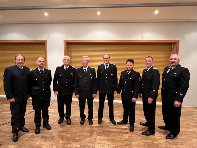 Geehrte und Gratulanten | Foto: Feuerwehr