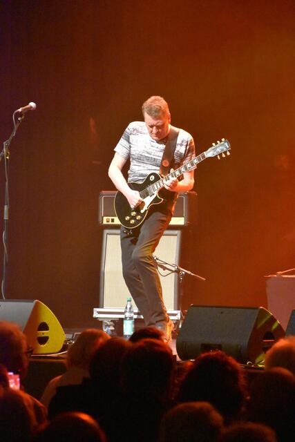 Spielfreude an der Gitarre: Michael Jessen | Foto: Axel-Holger Haase