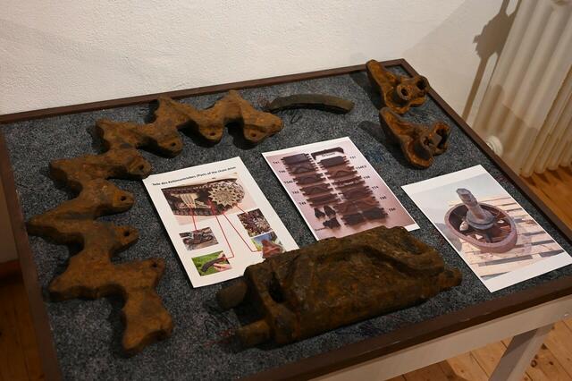 Blick in die Ausstellung zu den NS-Opfern im Heimathaus des Heimat- und Kulturkreises in Kutenholz | Foto: Landkreis Stade / Daniel Beneke