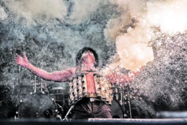 Täuschend echt: die Rammstein-Coverband "Stahlzeit" | Foto: Jana Breternitz
