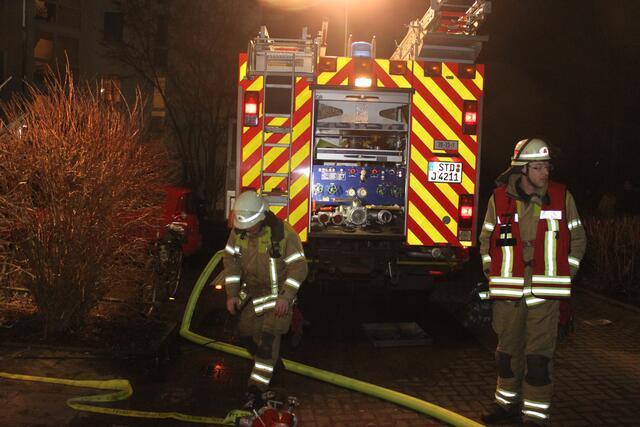Die Feuerwehr war mit 25 Einsatzkräften vor Ort | Foto: Stefan Braun