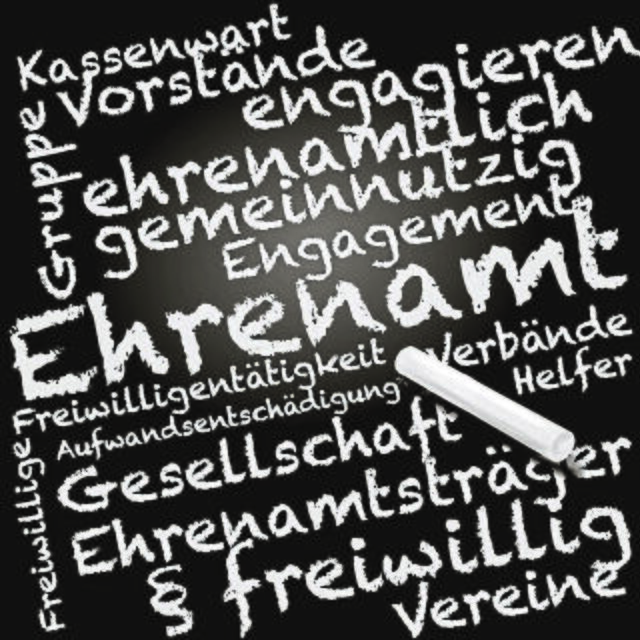 Das Ehrenamt ist unverzichtbar. Eine neue Koordinierungsstelle soll engagierten Menschen künftig helfen | Foto: adobe/ufotopixl10