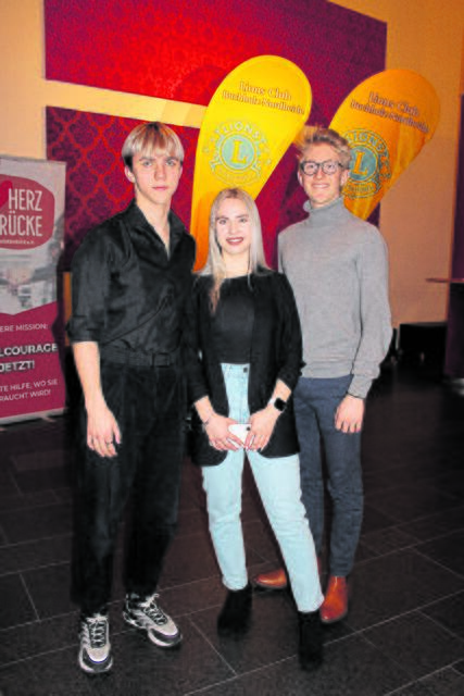 Protagonisten des Abends: (v. li.) Artjom Vinnichenko, Anastasia Kolosiuk und Moderator Malte Thiel