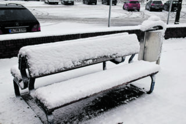 Ein eiskalter Sitzplatz am Rathaus | Foto: Sparkasse Harburg-Buxtehude