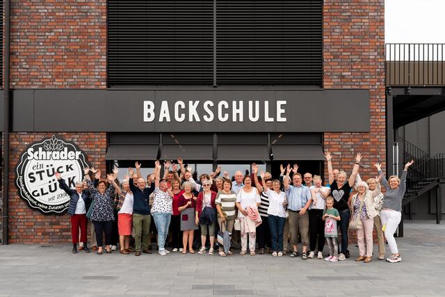 Ausflug zur Backschule zum gemeinsamen Franzbrötchen-Backen | Foto: Arbeitskreis Apensen/Ploërmel/Gornau