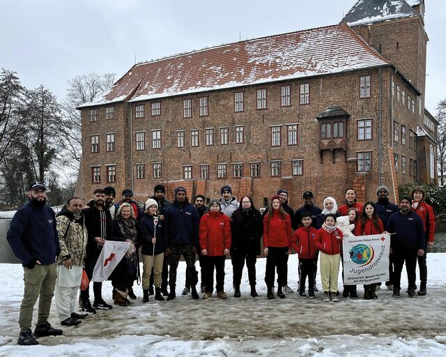 Fackellauf-Station Schloss Winsen | Foto: DRK