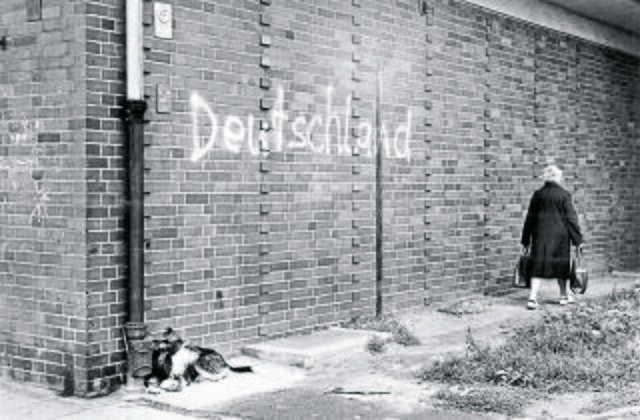 Alte Jakobstraße ist der Titel des Fotos aus dem Jahr 1983 aus der Serie "Kein schöner Land" Fotos: Deutsche | Foto: Fotothek/Stiftung F.C. Gundlach/Dirk Reinartz