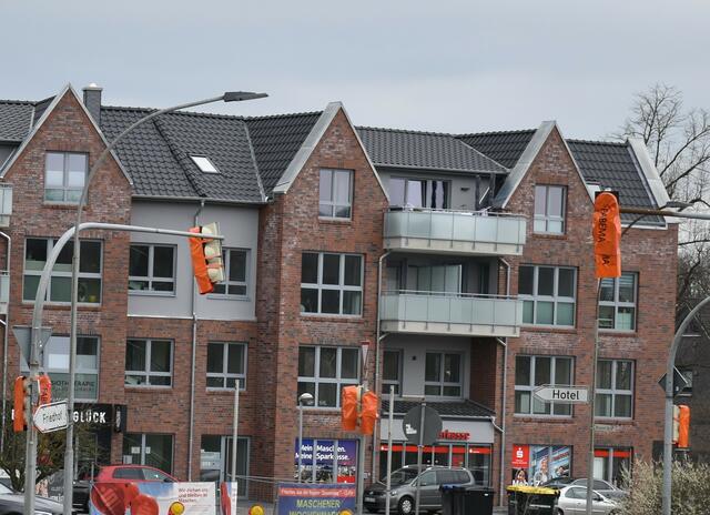 Direkt am Ortseingang ist die Sparkasse Harburg-Buxtehude nun zu finden | Foto: Axel-Holger Haase